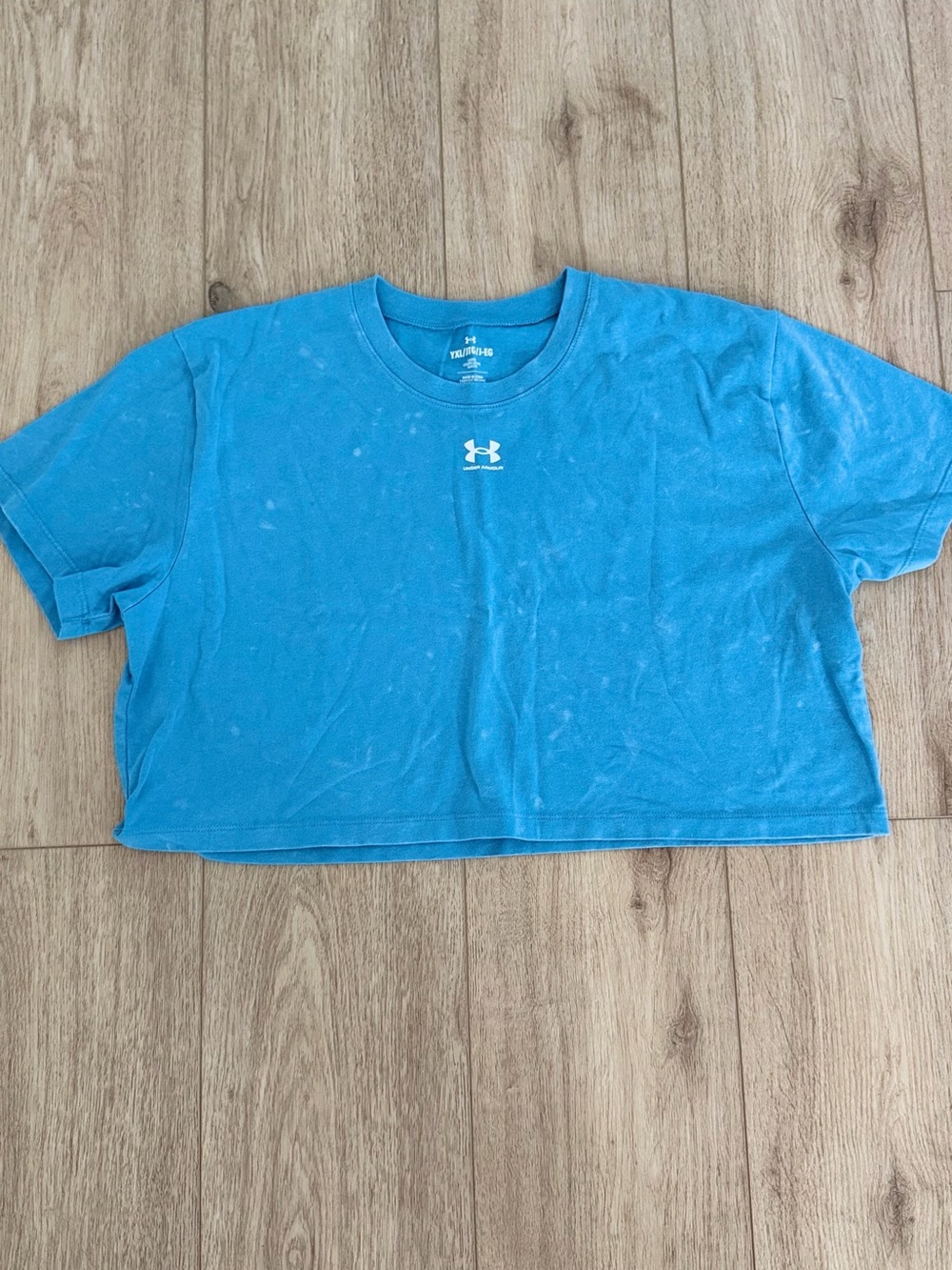Under Armour Turquoise Cropped Performance Tee